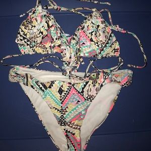Women’s billabong bikini